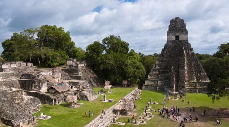 Piramide di Tikal