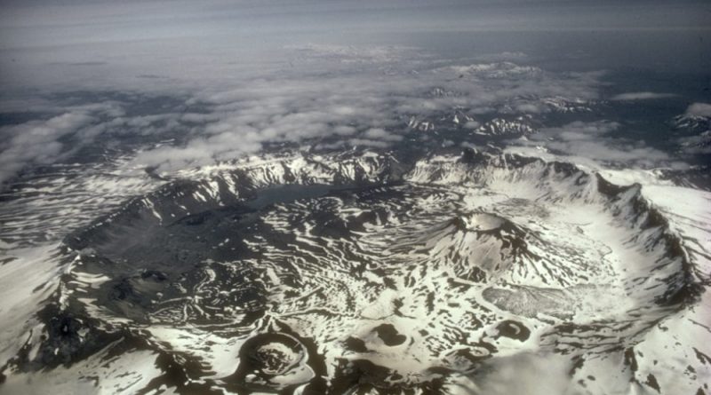 La caldera del Monte Aniakchak,