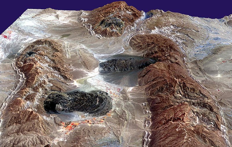 Il ghiacciaio di sale dei monti Zagros visto dallo spazio