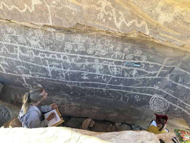Petroglifi a Castle Rock